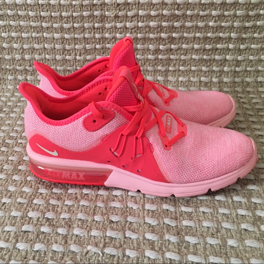 Nike AirMax Sequent 3